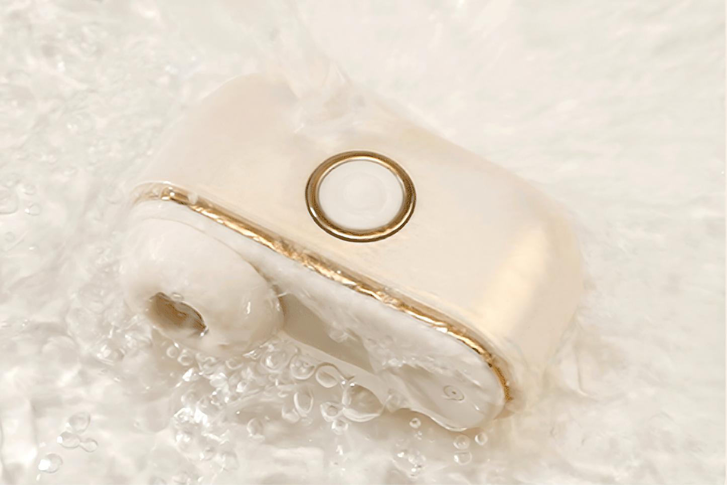 SVAKOM Clitoral Sucking Vibrator