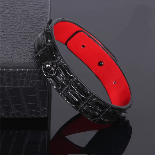 Crimson Authority – Crocodile-Textured Collar & Leash Set