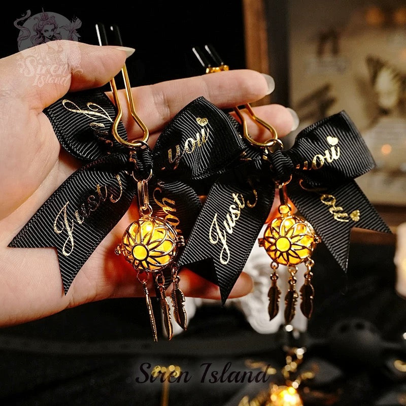Dreamcatcher Bloom –– Ribbon Nipple Clamps
